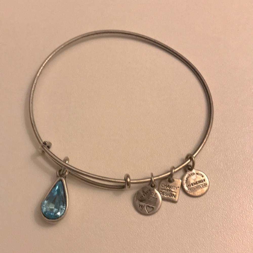 Alex and Ani Teardrop Bangle 💧